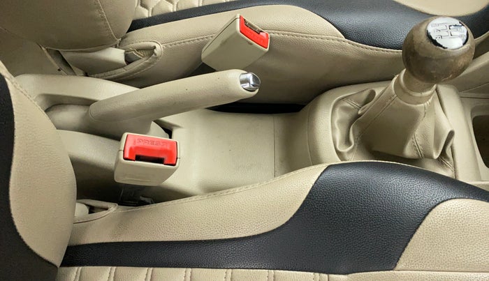 2017 Maruti Swift Dzire VDI OPT, Diesel, Manual, 89,837 km, Gear Lever