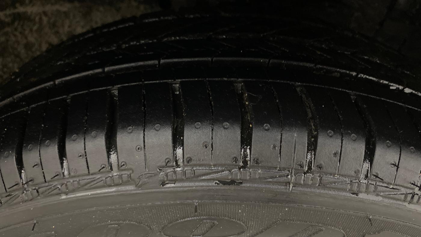 2022 Maruti Ciaz ZETA 1.5 SHVS MT PETROL, Petrol, Manual, 66,899 km, Right Front Tyre Tread