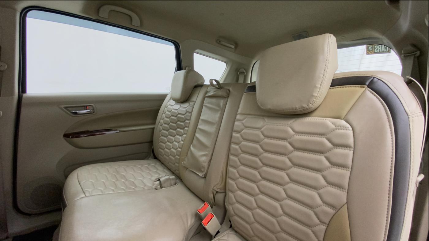 2016 Maruti Ertiga ZXI, Petrol, Manual, 51,258 km, Right Side Rear Door Cabin