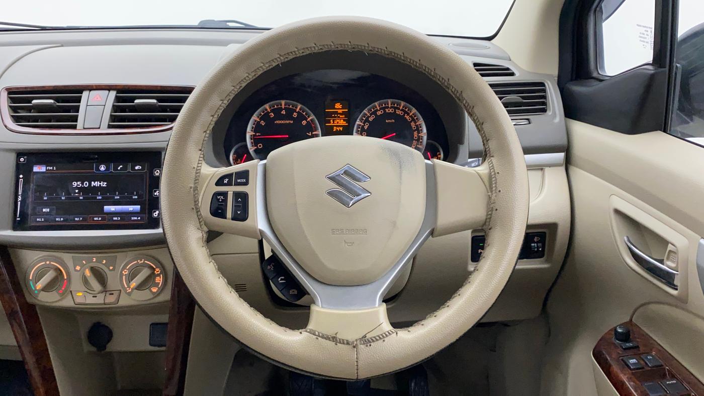 2016 Maruti Ertiga ZXI, Petrol, Manual, 51,258 km, Steering Wheel Close Up