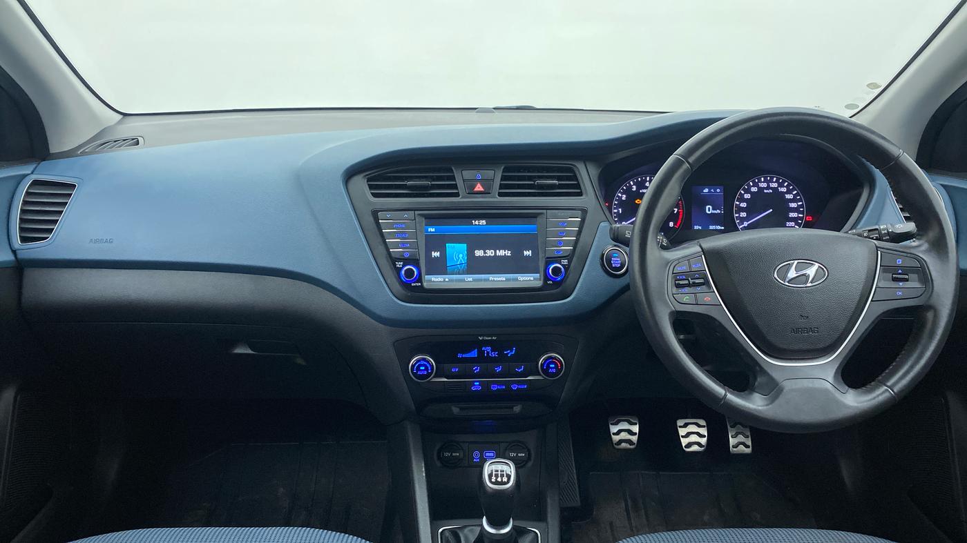 2015 Hyundai i20 Active 1.2 SX, Petrol, Manual, 32,533 km, Dashboard
