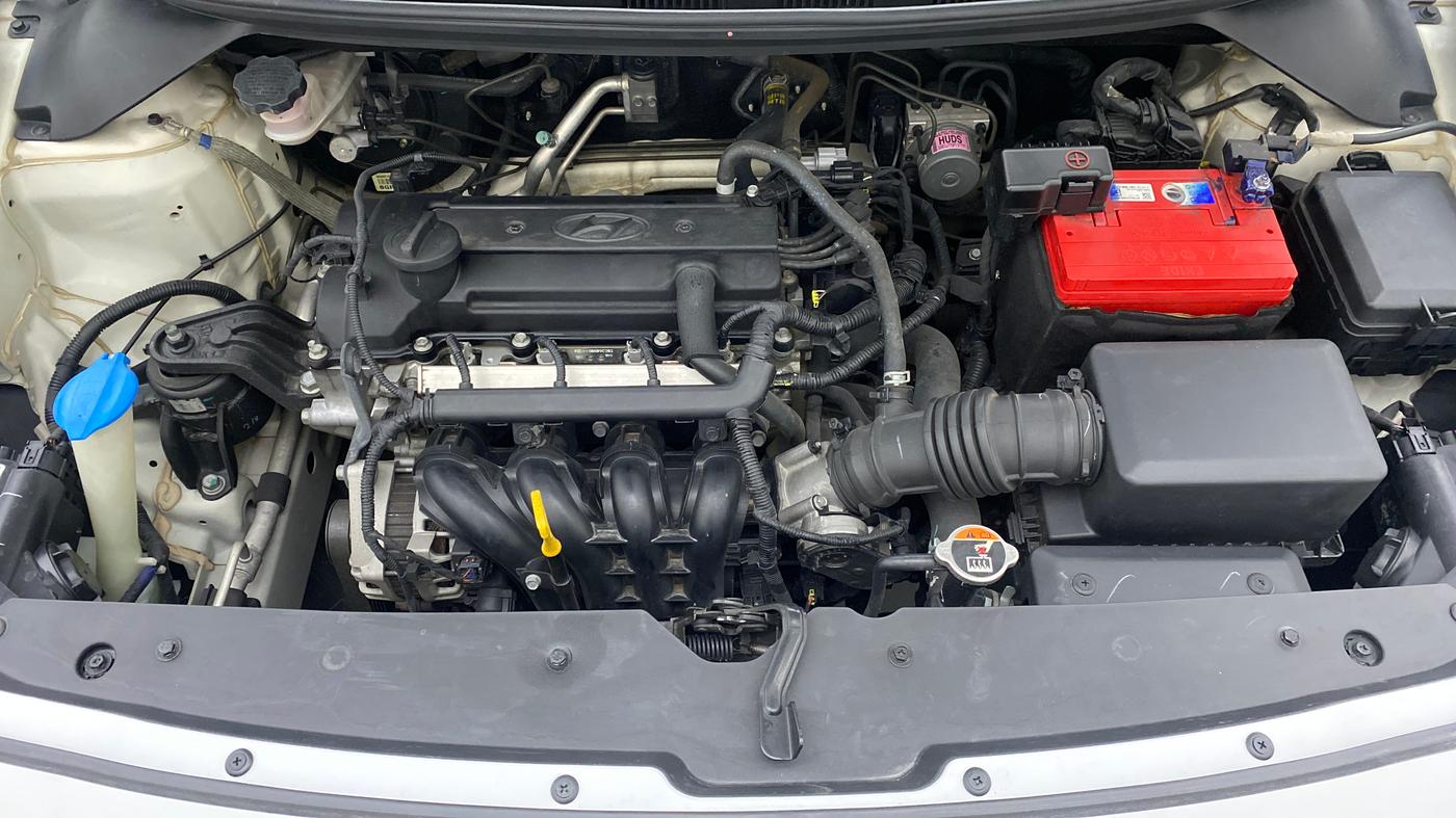 2015 Hyundai i20 Active 1.2 SX, Petrol, Manual, 32,533 km, Open Bonet