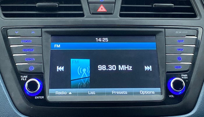 2015 Hyundai i20 Active 1.2 SX, Petrol, Manual, 32,533 km, Infotainment System