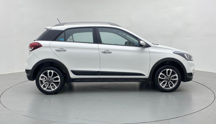 2015 Hyundai i20 Active 1.2 SX, Petrol, Manual, 32,533 km, Right Side View