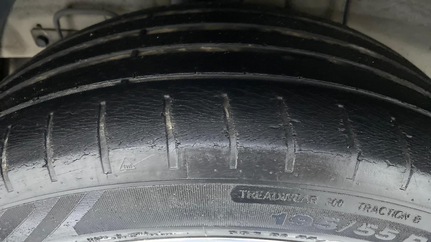 2015 Hyundai i20 Active 1.2 SX, Petrol, Manual, 32,533 km, Right Rear Tyre Tread