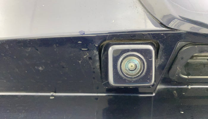 2024 Mahindra XUV700 AX 5 P AT 5 STR, Petrol, Automatic, 49,602 km, Parking Camera