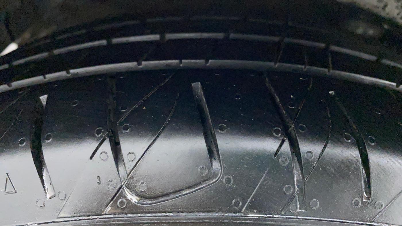 2014 Hyundai Sonata 2.4 GDI AT, Petrol, Automatic, 84,362 km, Left Front Tyre Tread