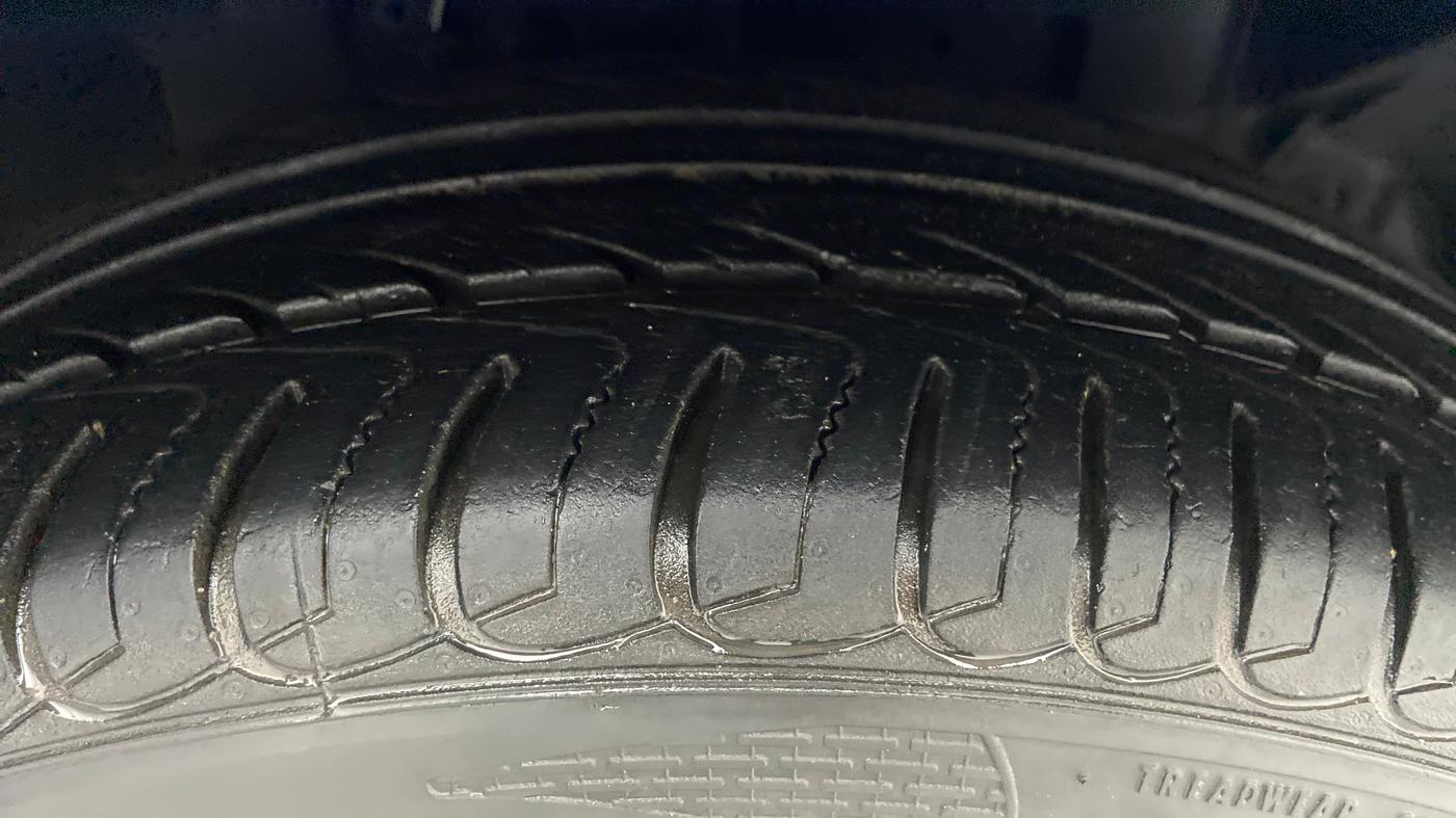 2018 Ford Ecosport 1.5TITANIUM TDCI, Diesel, Manual, 18,546 km, Right Front Tyre Tread