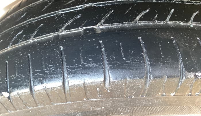 2017 Maruti Wagon R 1.0 VXI, Petrol, Manual, 79,970 km, Right Rear Tyre Tread
