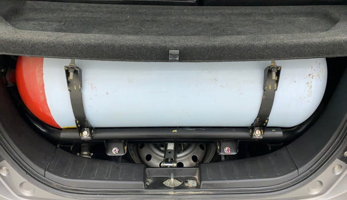 2018 Maruti Wagon R 1.0 LXI CNG, CNG, Manual, 76,661 km, Boot Inside