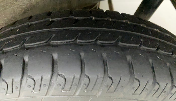 2018 Maruti Wagon R 1.0 LXI CNG, CNG, Manual, 76,661 km, Left Rear Tyre Tread