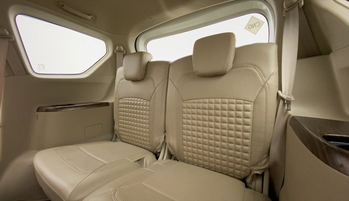 2020 Maruti Ertiga VXI CNG, CNG, Manual, 33,895 km, Third Seat Row ( optional )