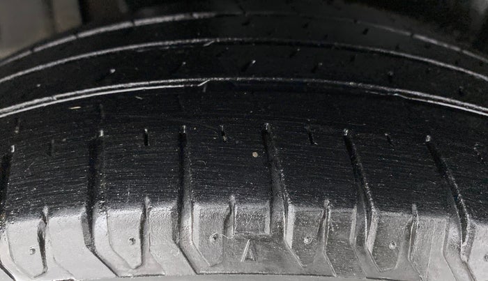 2020 Maruti Ertiga VXI CNG, CNG, Manual, 33,895 km, Right Rear Tyre Tread