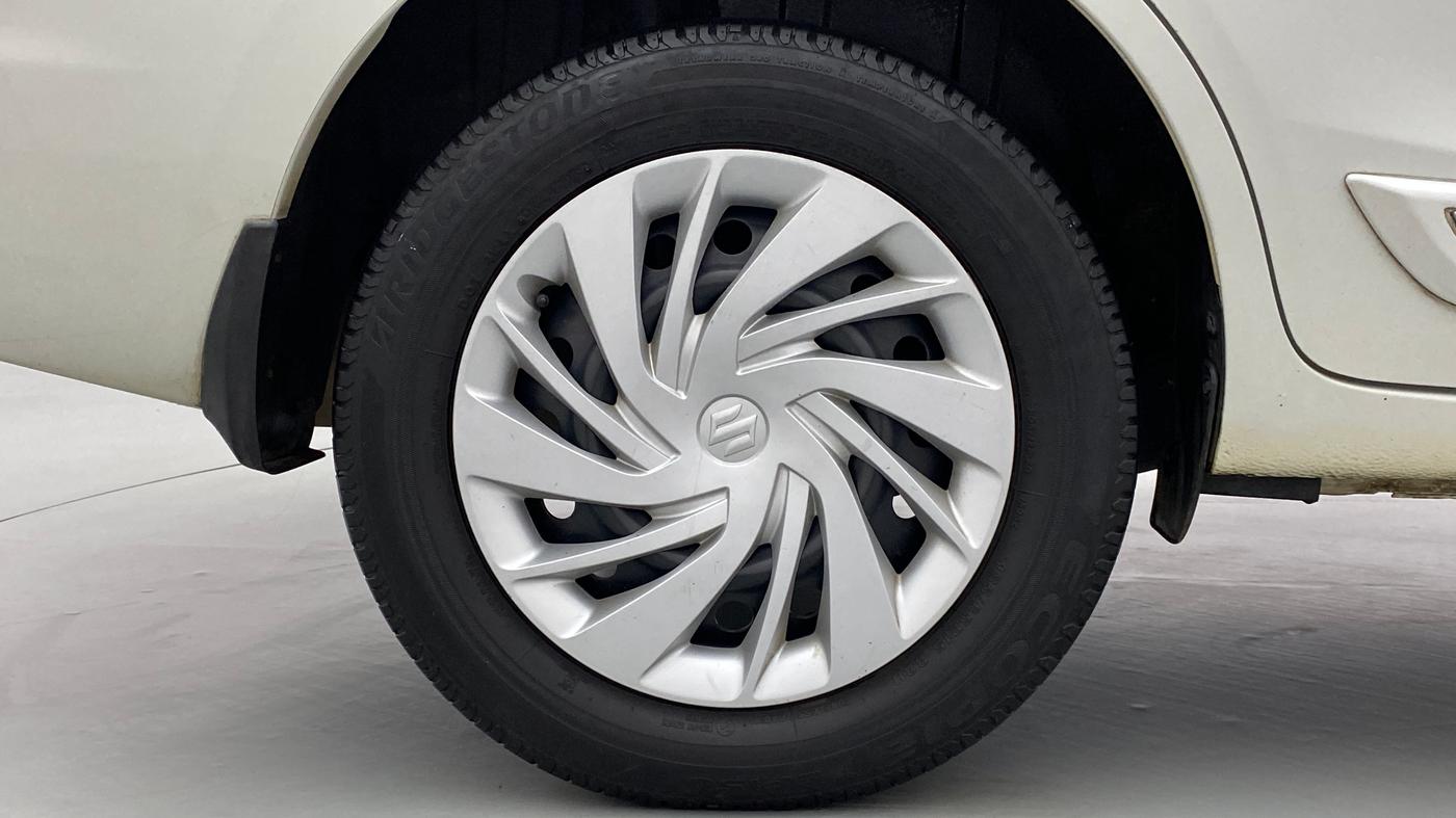 2020 Maruti Ertiga VXI CNG, CNG, Manual, 33,895 km, Right Rear Wheel