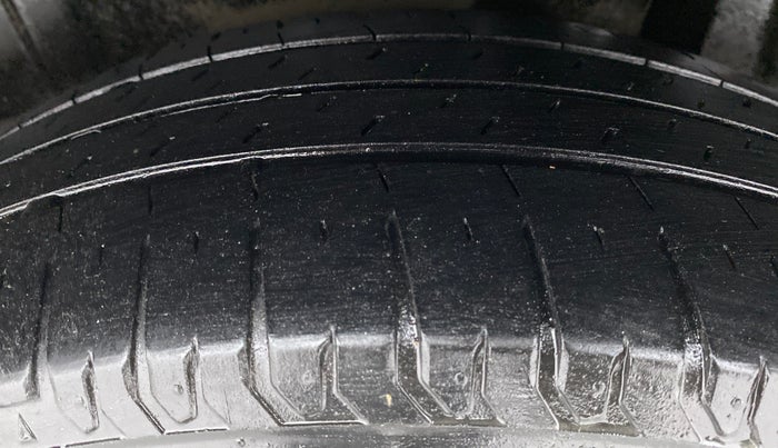 2020 Maruti Ertiga VXI CNG, CNG, Manual, 33,895 km, Left Rear Tyre Tread