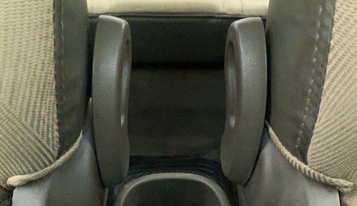 2011 Hyundai i10 ASTA 1.2, Petrol, Manual, 57,899 km, Driver Side Adjustment Panel