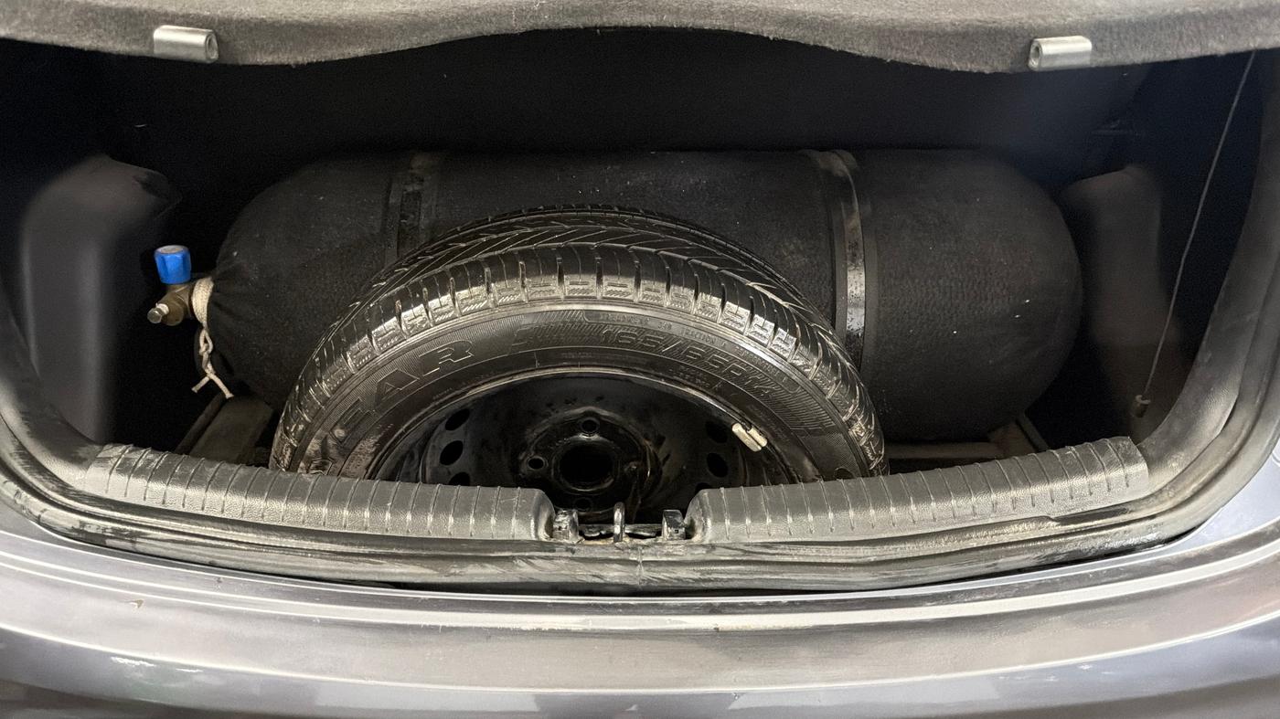 2019 Hyundai Grand i10 SPORTZ 1.2 KAPPA VTVT, CNG, Manual, 66,076 km, Boot Inside