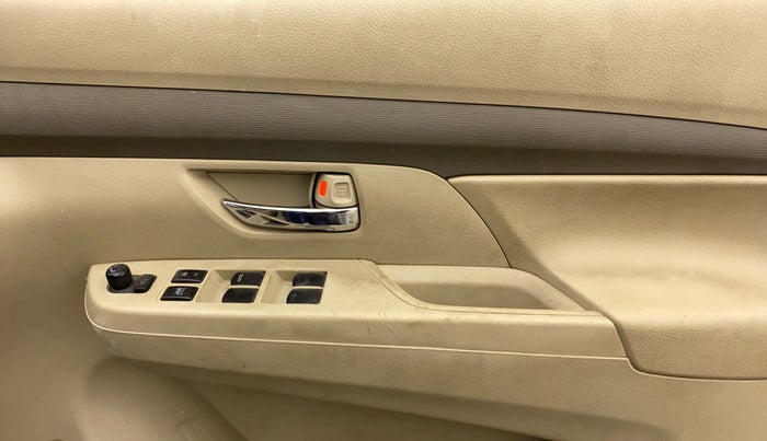 2019 Maruti Ertiga VXI SHVS, Petrol, Manual, 27,598 km, Driver Side Door Panels Control