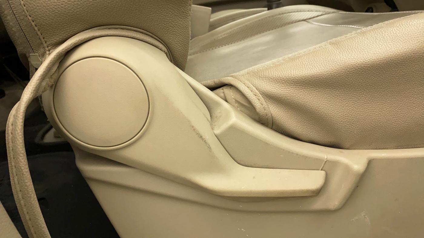 2019 Maruti Ertiga VXI SHVS, Petrol, Manual, 27,598 km, Driver Side Adjustment Panel