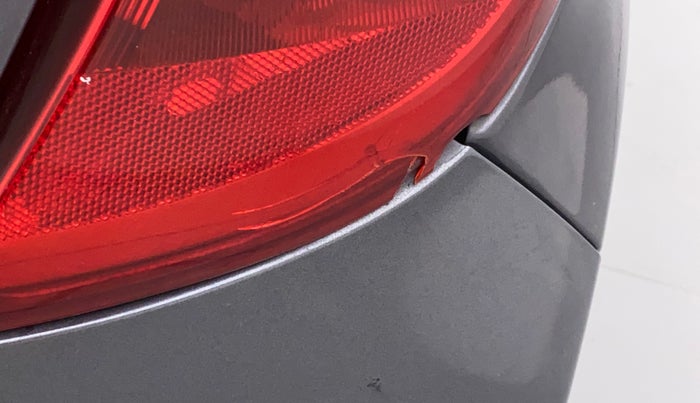 2017 Hyundai Eon ERA +, Petrol, Manual, 21,103 km, Right tail light - Minor damage