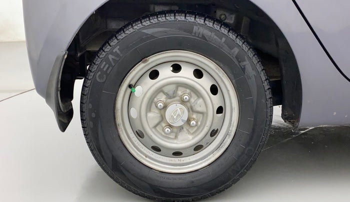 2017 Hyundai Eon ERA +, Petrol, Manual, 21,103 km, Right Rear Wheel