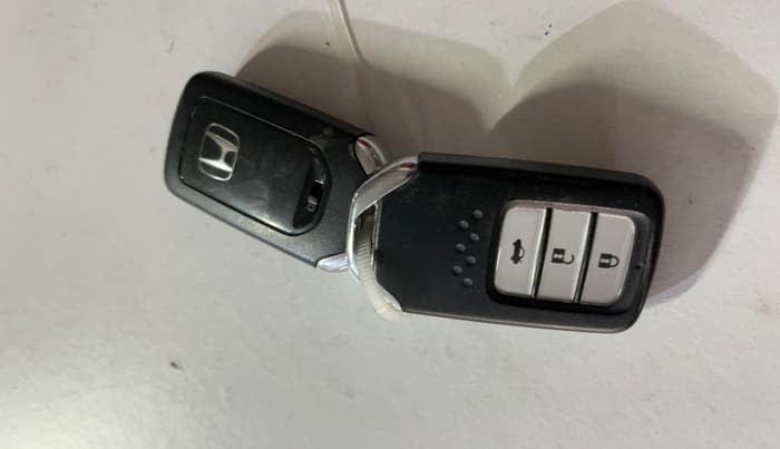 2018 Honda City 1.5L I-VTEC V MT, Petrol, Manual, 40,442 km, Key Close Up