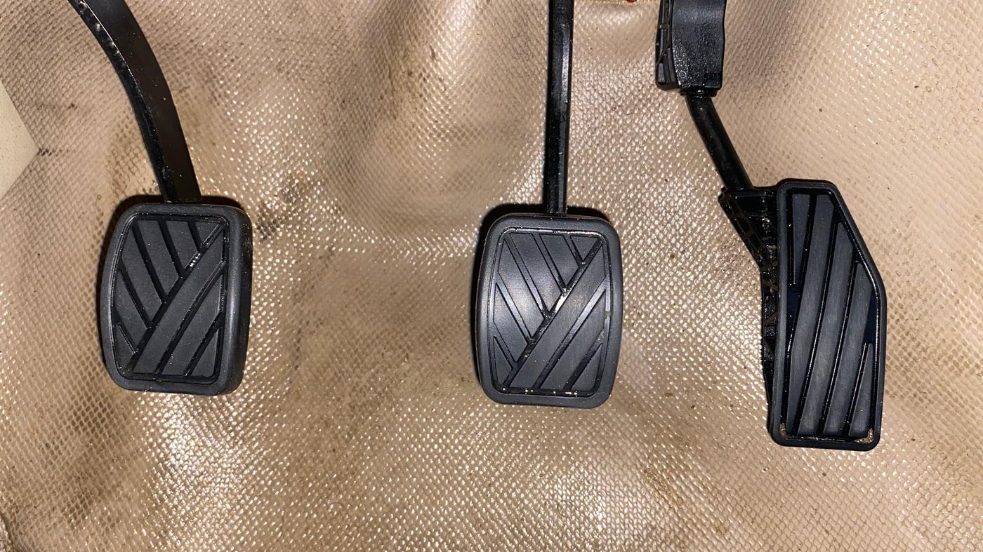 2019 Maruti Dzire VXI, Petrol, Manual, 32,768 km, Pedals