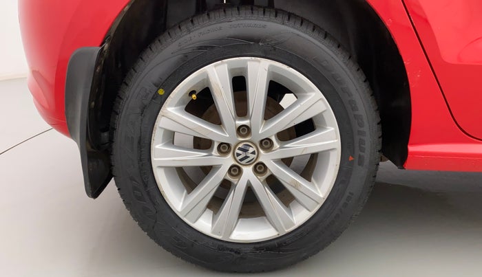 2013 Volkswagen Polo HIGHLINE1.2L, Petrol, Manual, 1,02,757 km, Right Rear Wheel