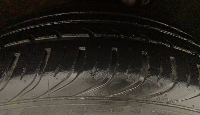 2016 Volkswagen Polo GT TSI AT, Petrol, Automatic, 15,450 km, Right Rear Tyre Tread