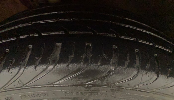 2016 Volkswagen Polo GT TSI AT, Petrol, Automatic, 15,450 km, Left Front Tyre Tread