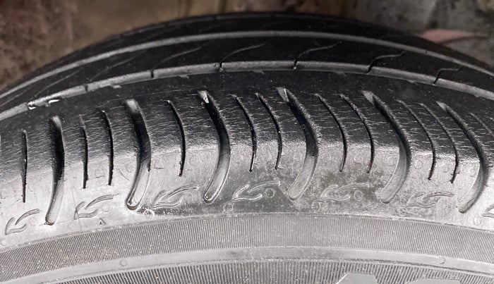 2019 Honda Amaze 1.2 VX CVT I VTEC, Petrol, Automatic, 39,719 km, Right Front Tyre Tread