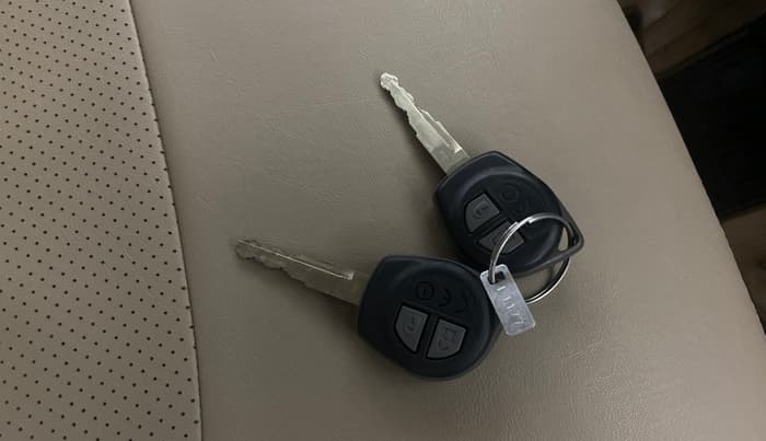 2021 Maruti Ertiga VXI CNG, CNG, Manual, 65,413 km, Key Close Up