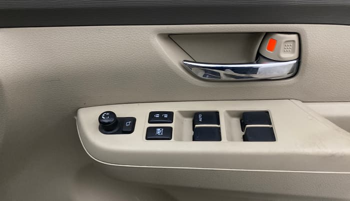 2021 Maruti Ertiga VXI CNG, CNG, Manual, 65,413 km, Driver Side Door Panels Control