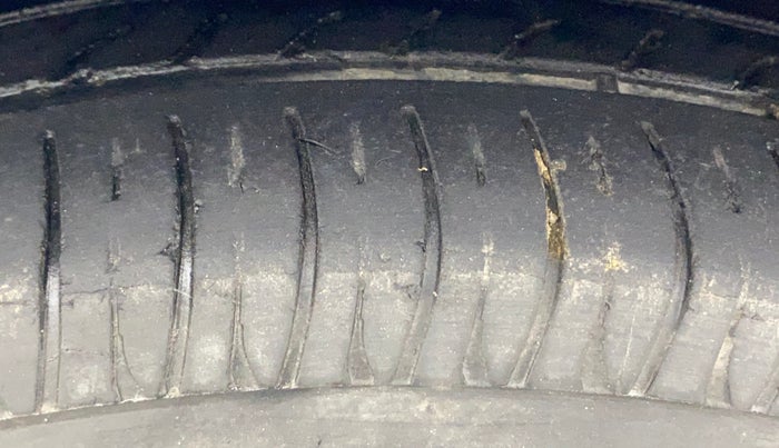 2017 Maruti Celerio ZXI AMT, Petrol, Automatic, 88,518 km, Left Front Tyre Tread