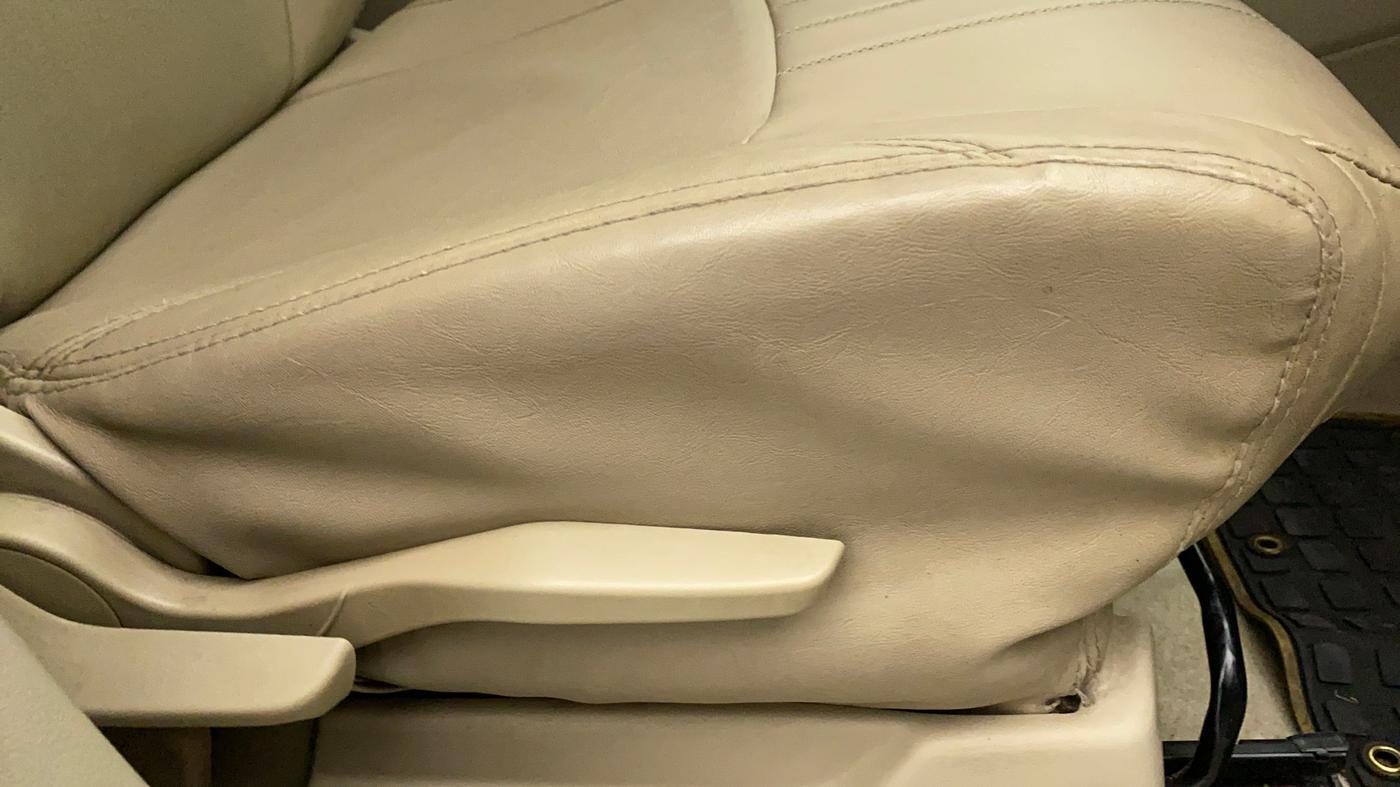 2019 Maruti Ertiga ZXI+ SHVS, Petrol, Manual, 75,175 km, Driver Side Adjustment Panel