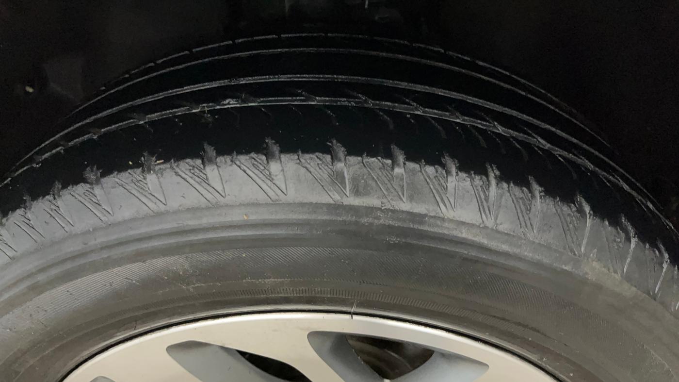 2021 Tata Safari XZA PLUS, Diesel, Automatic, 58,805 km, Left Front Tyre Tread
