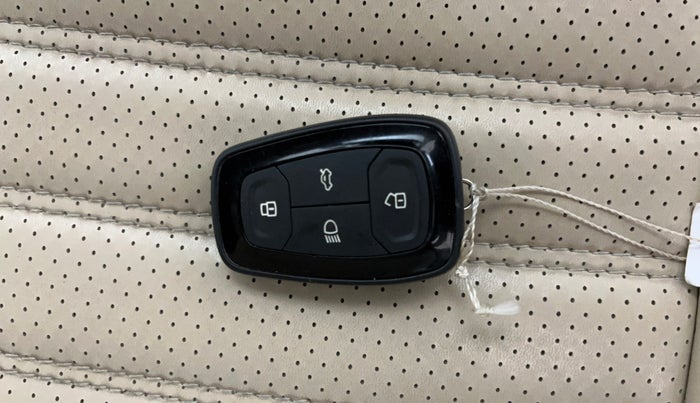 2021 Tata Safari XZA PLUS, Diesel, Automatic, 58,785 km, Key Close Up