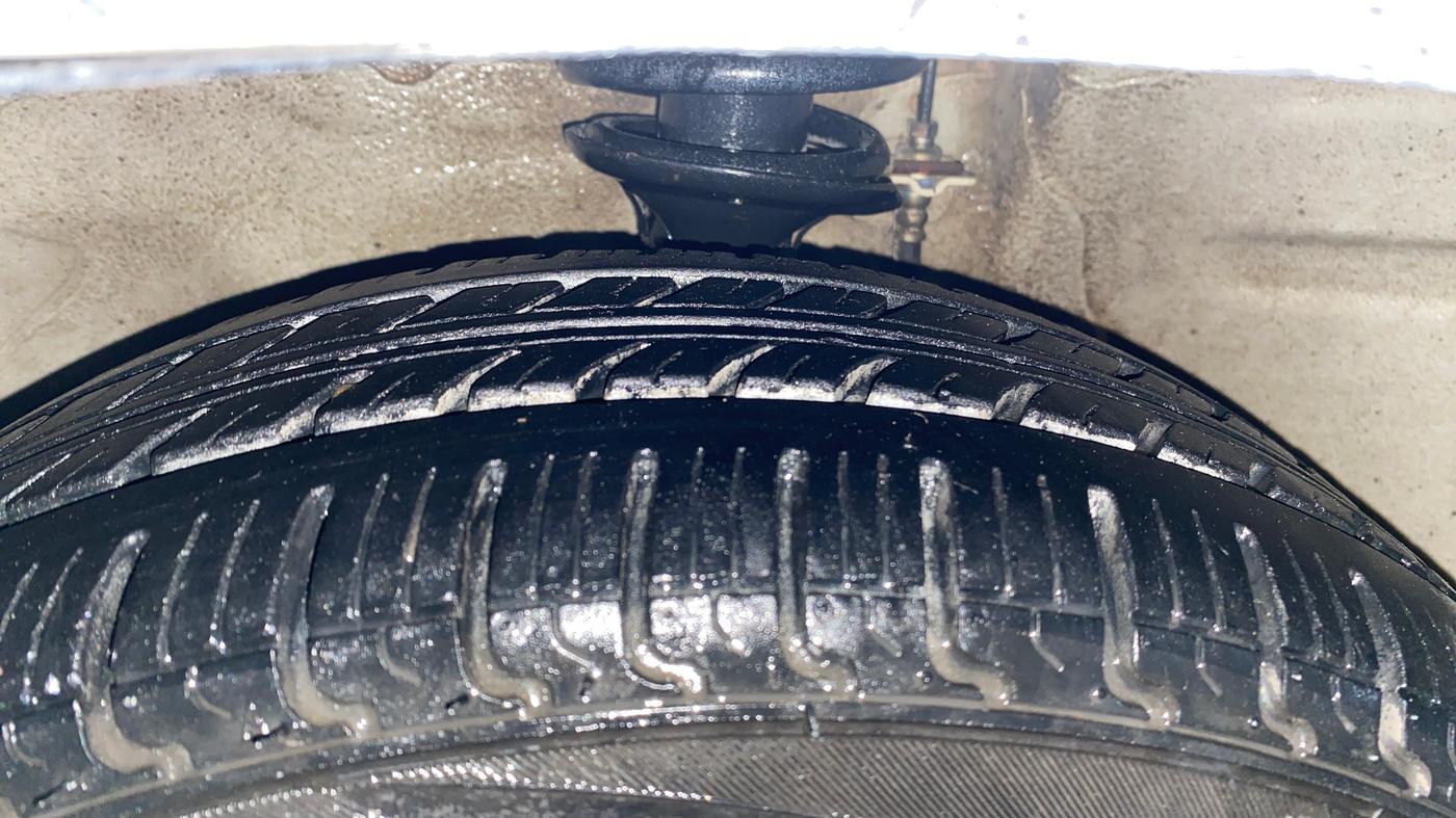 2018 Maruti Alto K10 VXI, Petrol, Manual, 36,954 km, Left Front Tyre Tread