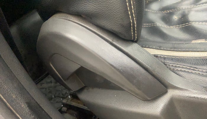 2015 Ford New Figo TREND 1.5L DIESEL, Diesel, Manual, 1,33,962 km, Driver Side Adjustment Panel