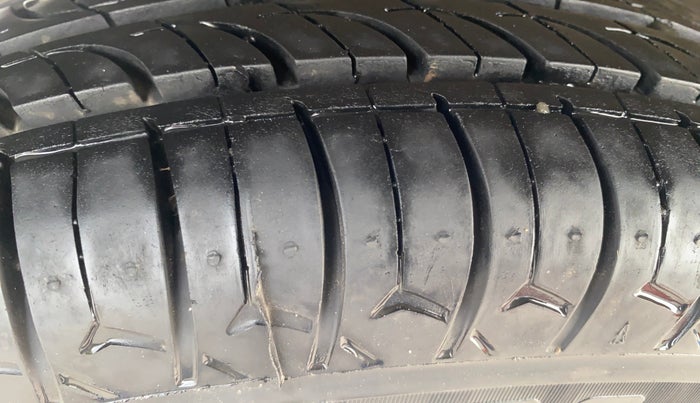 2017 Maruti Alto 800 LXI, Petrol, Manual, 56,747 km, Right Rear Tyre Tread