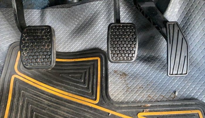 2017 Maruti Alto 800 LXI, Petrol, Manual, 56,747 km, Pedals