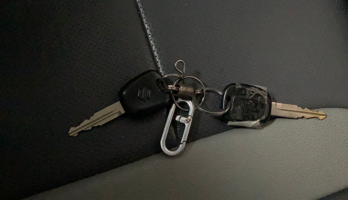 2017 Maruti Alto 800 LXI, Petrol, Manual, 56,747 km, Key Close Up