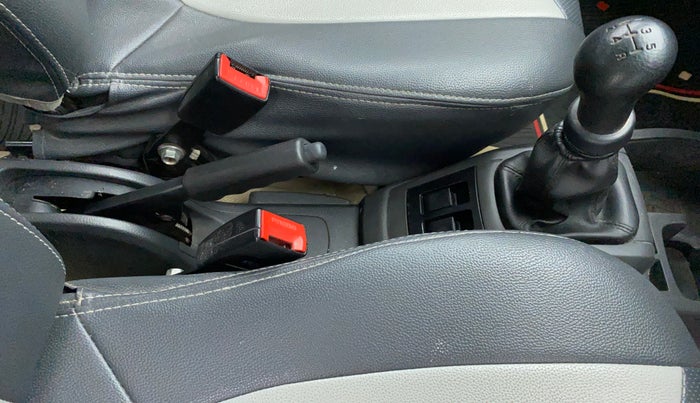 2018 Maruti Alto 800 LXI, Petrol, Manual, 97,535 km, Gear Lever