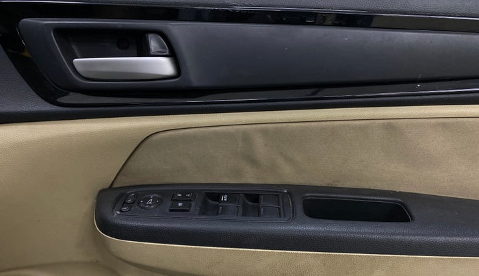 2019 Honda Amaze 1.2L I-VTEC S CVT, Petrol, Automatic, 15,394 km, Driver Side Door Panels Control