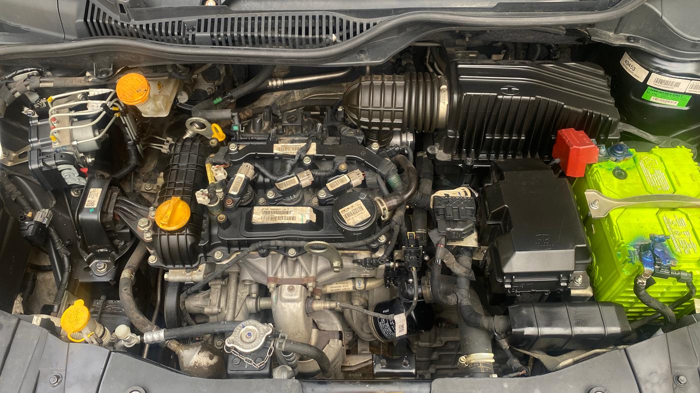2022 Tata ALTROZ XZA PLUS DARK EDTION, Petrol, Automatic, 26,332 km, Engine View