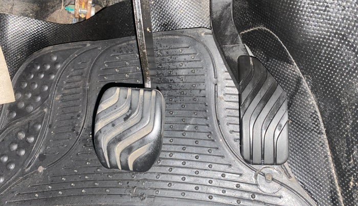 2017 Renault Kwid RXT 1.0 AMT, Petrol, Automatic, 78,108 km, Pedals