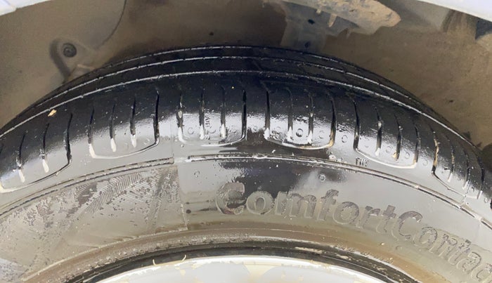 2017 Hyundai Grand i10 MAGNA 1.2 KAPPA VTVT, Petrol, Manual, 59,818 km, Left Front Tyre Tread