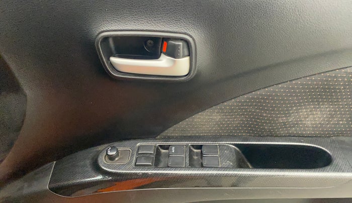 2017 Maruti Celerio ZXI AMT (O), Petrol, Automatic, 42,701 km, Driver Side Door Panels Control