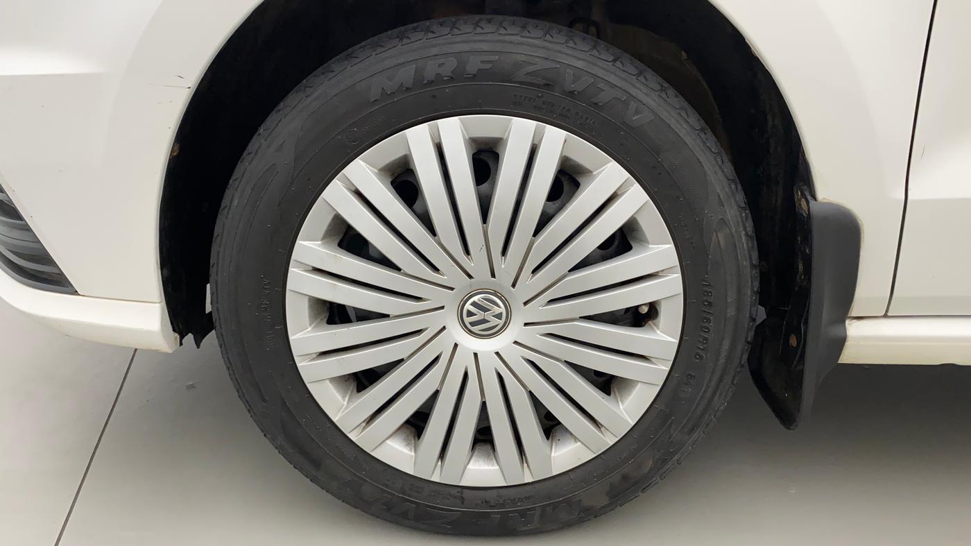 2019 Volkswagen Ameo COMFORTLINE 1.0L, Petrol, Manual, 64,401 km, Left Front Wheel