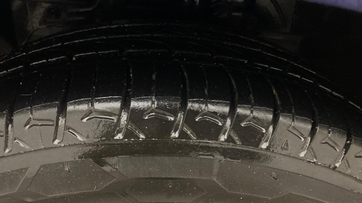 2016 Ford Figo Aspire TREND 1.5 DIESEL, Diesel, Manual, 98,012 km, Left Front Tyre Tread